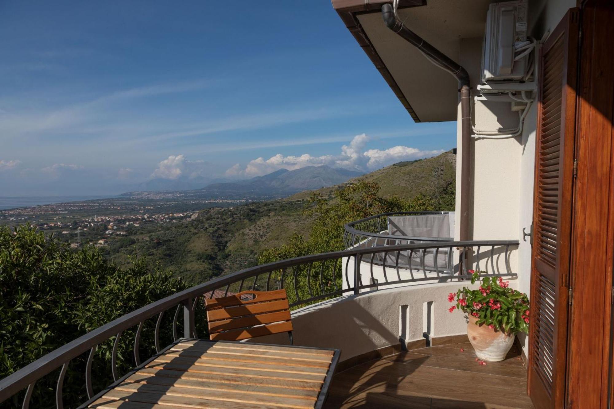 La Pastorella Boutique Hotel Maierà الغرفة الصورة