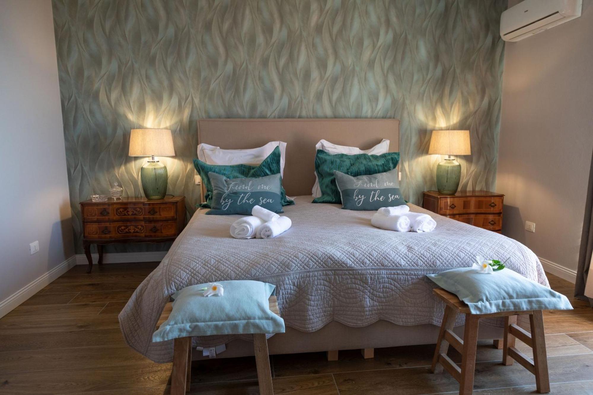 La Pastorella Boutique Hotel Maierà الغرفة الصورة