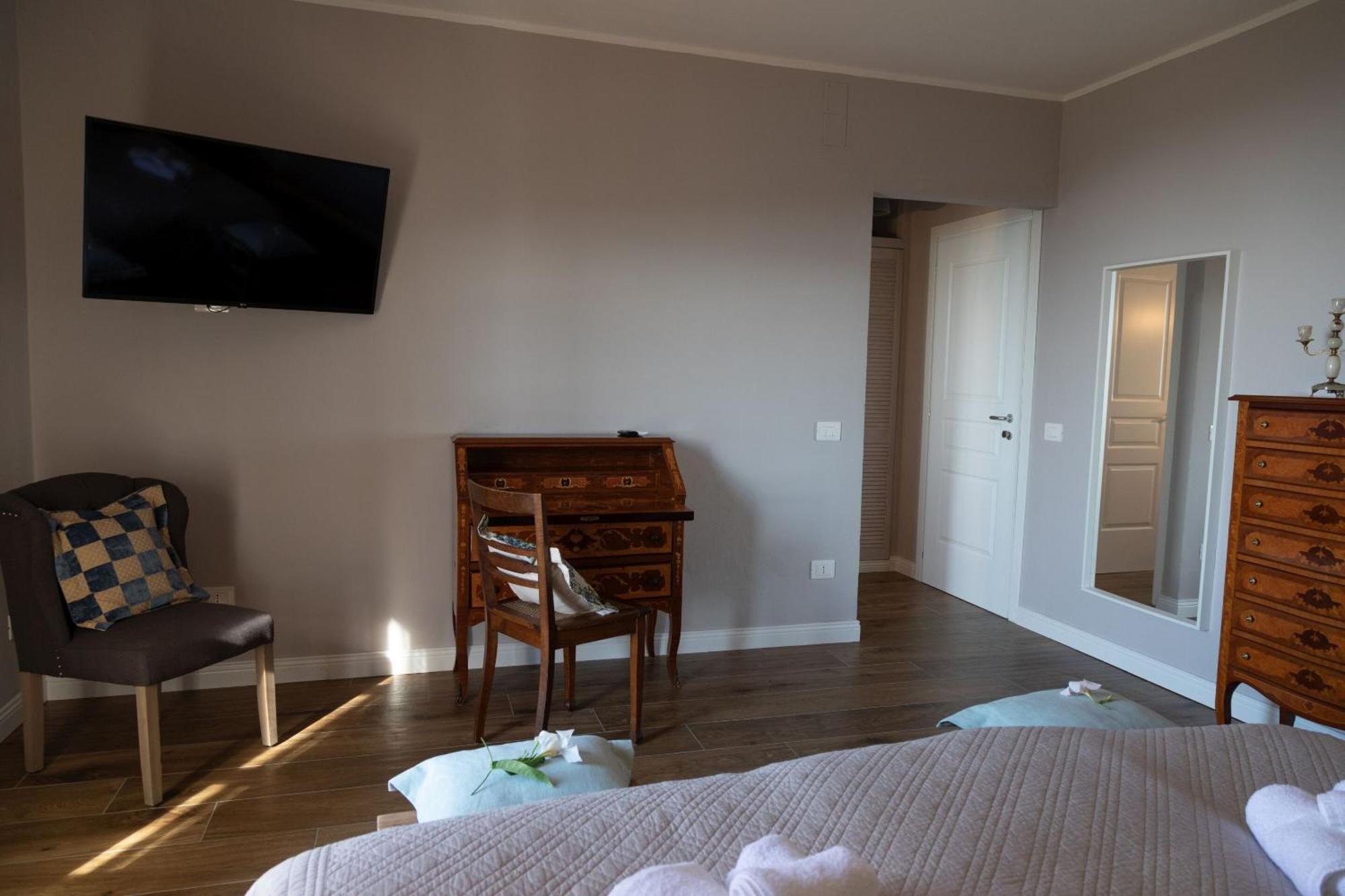 La Pastorella Boutique Hotel Maierà الغرفة الصورة