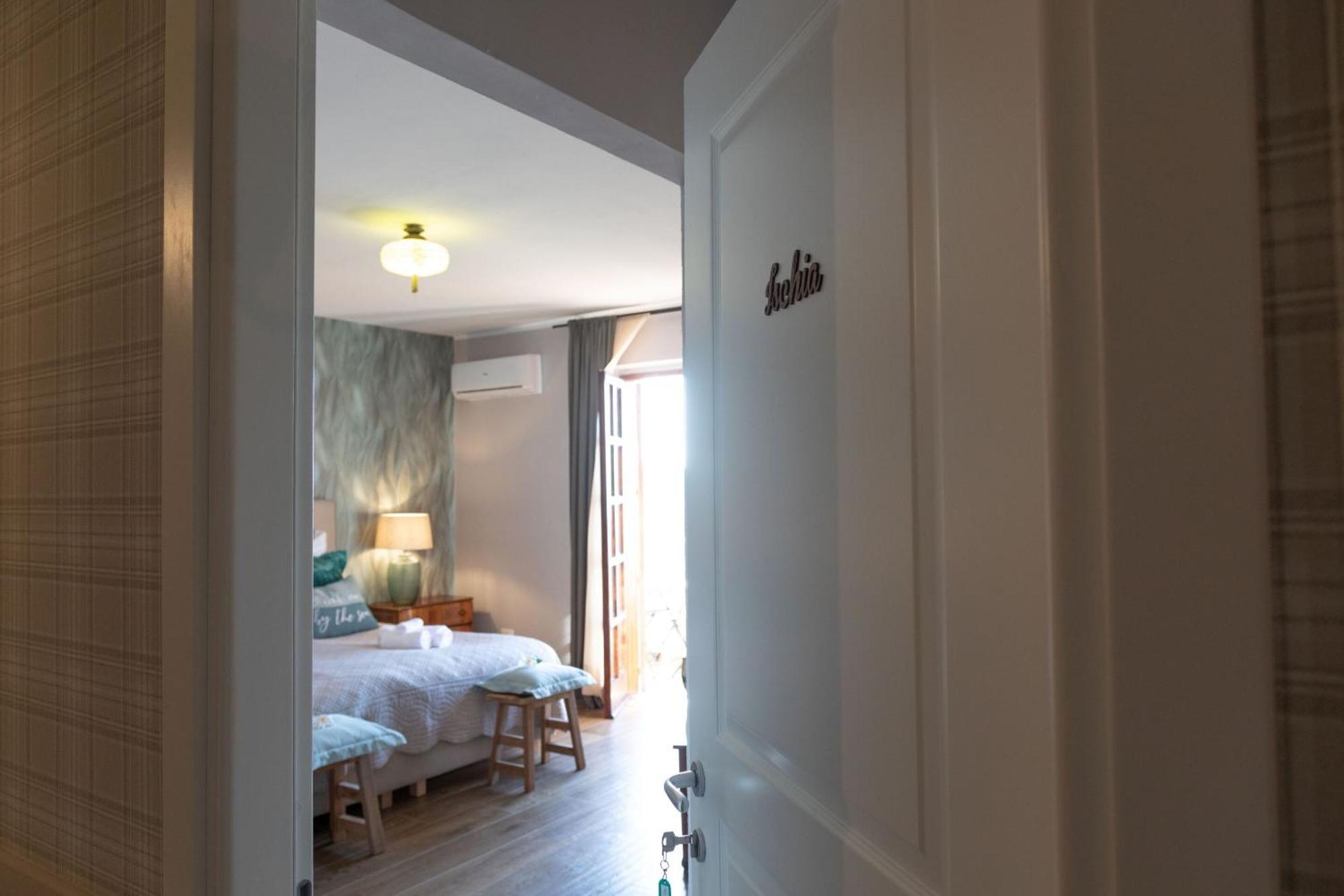 La Pastorella Boutique Hotel Maierà الغرفة الصورة